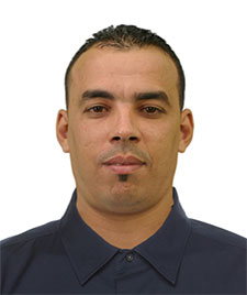 رئيس المركز